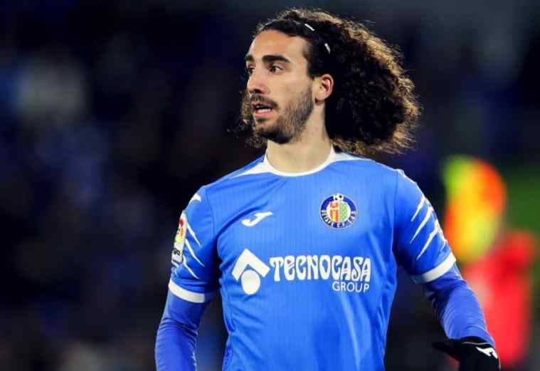 10 Top Soccer Players With Long Hair (2023)